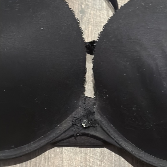 Body by Victoria - Victoria’s Secret - 38D - Push Up Bra - Picture 2 of 3